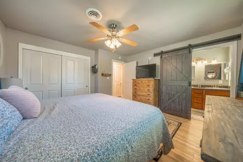 Bedroom - 3195 Forest Hills Dr, Redding, CA 96002 photo 5 of 5