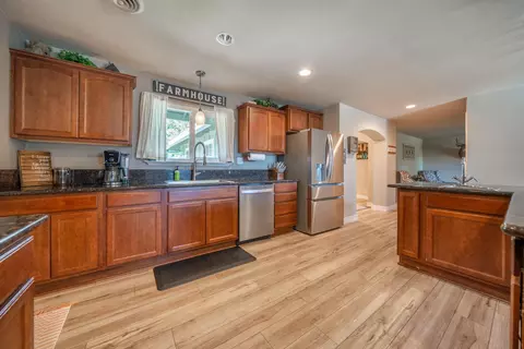 Kitchen - 3195 Forest Hills Dr, Redding, CA 96002 photo 7 of 7