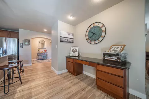 Entry Way - 3195 Forest Hills Dr, Redding, CA 96002 photo 4 of 4