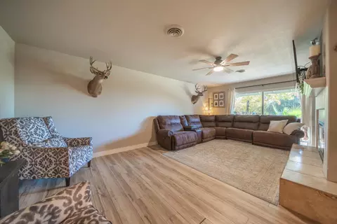 Living - 3195 Forest Hills Dr, Redding, CA 96002 photo 1 of 3