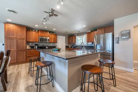 Kitchen - 3195 Forest Hills Dr, Redding, CA 96002 photo 2 of 7