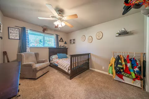 Bedroom - 3195 Forest Hills Dr, Redding, CA 96002 photo 2 of 5