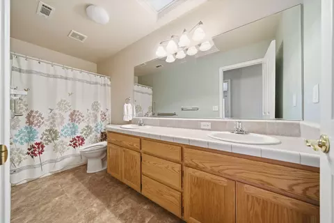 Bath - 3261 Misty Glen Dr, Redding, CA 96001 photo 4 of 4