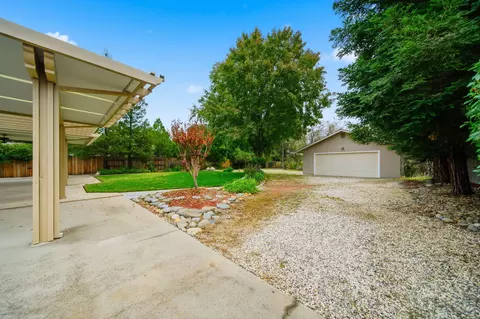 Exterior - 3261 Misty Glen Dr, Redding, CA 96001 photo 8 of 14