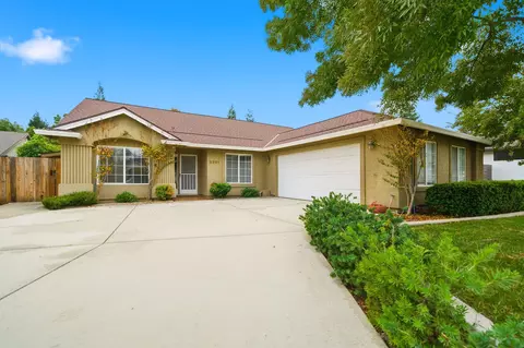 Exterior - 3261 Misty Glen Dr, Redding, CA 96001 photo 4 of 14
