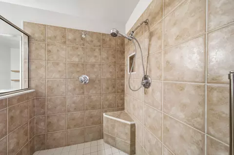 Bath - 3261 Misty Glen Dr, Redding, CA 96001 photo 3 of 4
