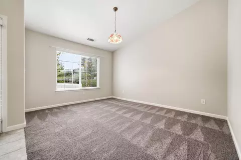 Living - 3261 Misty Glen Dr, Redding, CA 96001 photo 4 of 7