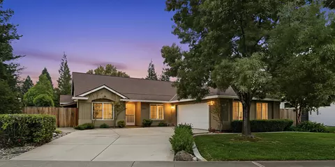 3261 Misty Glen Dr, Redding, CA 96001