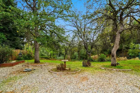 Exterior - 3261 Misty Glen Dr, Redding, CA 96001 photo 11 of 14