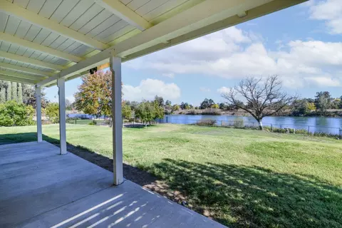 Exterior - 7035 Riverside Dr, Redding, CA 96001 photo 2 of 4