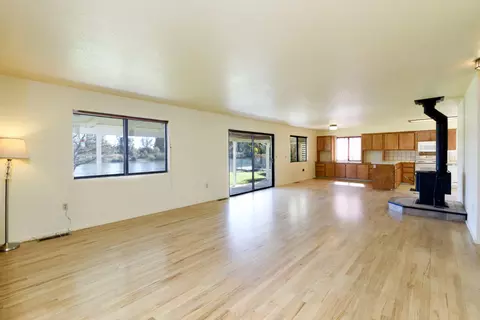 Living - 7035 Riverside Dr, Redding, CA 96001 photo 1 of 3