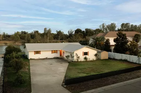 Exterior - 7035 Riverside Dr, Redding, CA 96001 photo 1 of 4