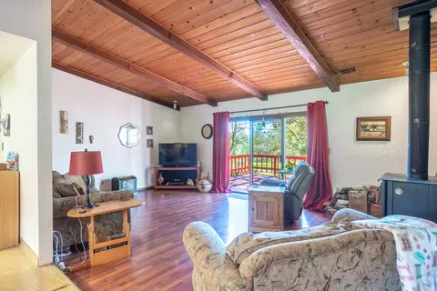 21078 View Lake Dr, Redding, CA 96003 photo 4