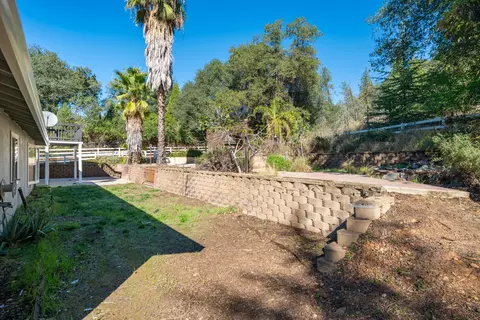Exterior - 19707 Copper Canyon Rd, Redding, CA 96003 photo 19 of 26