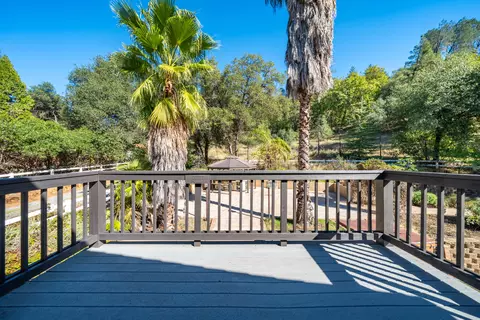 Exterior - 19707 Copper Canyon Rd, Redding, CA 96003 photo 7 of 26