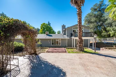 Exterior - 19707 Copper Canyon Rd, Redding, CA 96003 photo 16 of 26