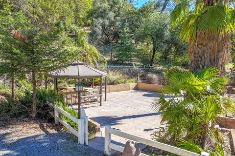 Exterior - 19707 Copper Canyon Rd, Redding, CA 96003 photo 14 of 26