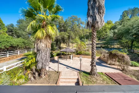 Exterior - 19707 Copper Canyon Rd, Redding, CA 96003 photo 8 of 26