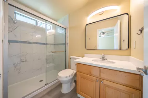 Bath - 19707 Copper Canyon Rd, Redding, CA 96003 photo 4 of 4