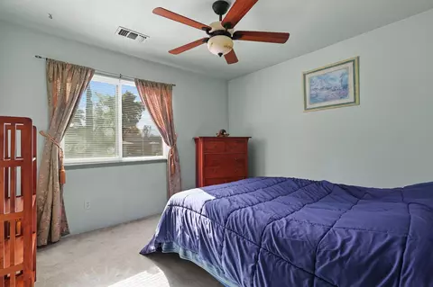 Bedroom - 2872 Harlan Dr, Redding, CA 96003 photo 3 of 6
