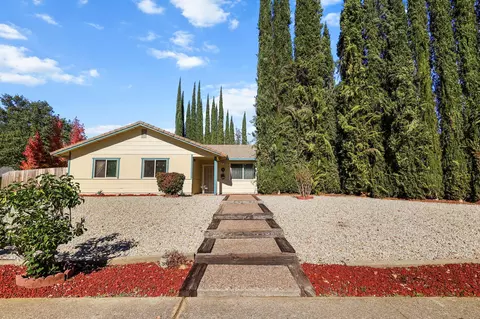 Exterior - 2872 Harlan Dr, Redding, CA 96003 photo 1 of 7