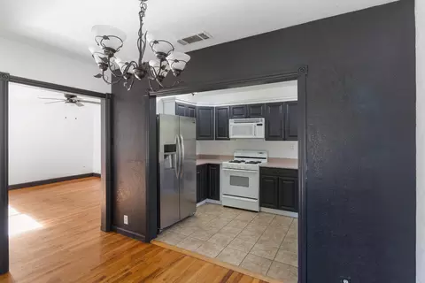 Entry Way - 2940 Anita St, Redding, CA 96001 photo 1 of 1