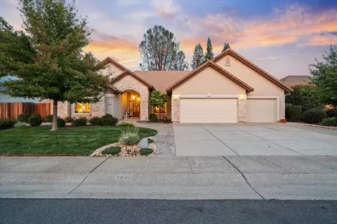 1495 Spanish Bay Dr, Redding, CA 96003