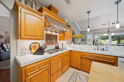 1495 Spanish Bay Dr, Redding, CA 96003 photo 13