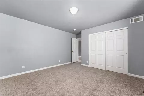 Bedroom - 8550 Muletown Rd, Redding, CA 96001 photo 5 of 5