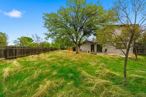 Exterior - 1450 Greenback Ln, Redding, CA 96003 photo 9 of 9