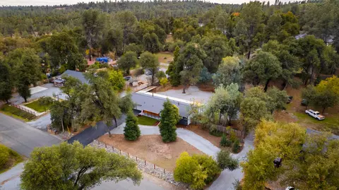 View/Area - 8500 Copper Dr, Redding, CA 96001 photo 1 of 2