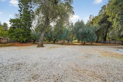 Exterior - 8500 Copper Dr, Redding, CA 96001 photo 7 of 10