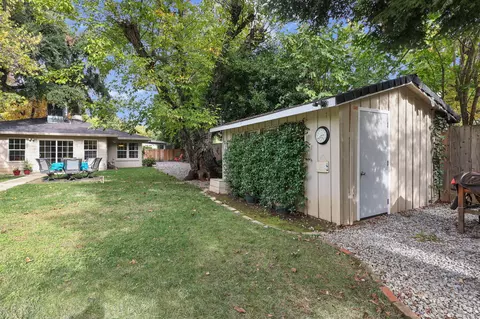 351 Weldon St, Redding, CA 96001 photo 27