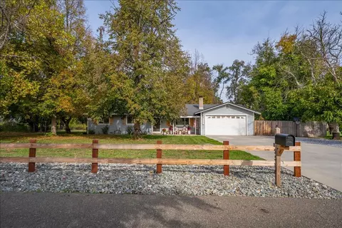 5317 Riverland Dr, Anderson, CA 96007