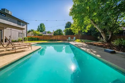 Exterior - 3036 Monte Bello Dr, Redding, CA 96001 photo 7 of 27