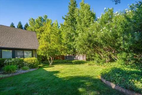 Exterior - 3036 Monte Bello Dr, Redding, CA 96001 photo 21 of 27
