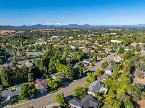 View/Area - 3036 Monte Bello Dr, Redding, CA 96001 photo 6 of 9