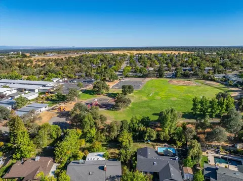 View/Area - 3036 Monte Bello Dr, Redding, CA 96001 photo 5 of 9
