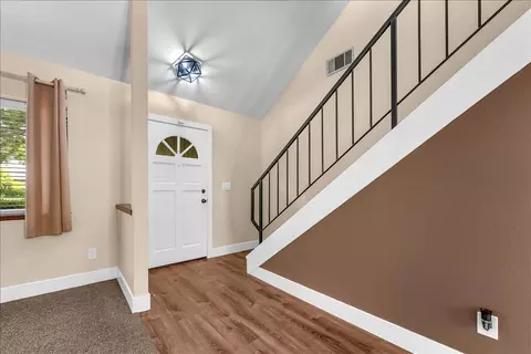 Entry Way - 3036 Monte Bello Dr, Redding, CA 96001 photo 1 of 2
