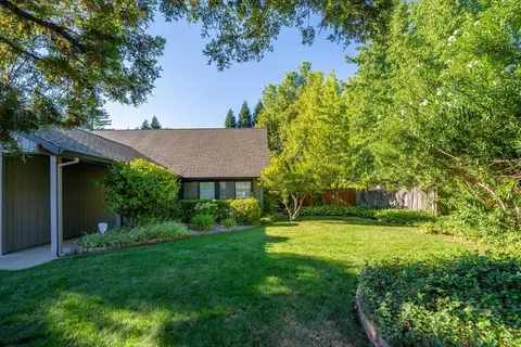 Exterior - 3036 Monte Bello Dr, Redding, CA 96001 photo 20 of 27