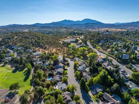 View/Area - 3036 Monte Bello Dr, Redding, CA 96001 photo 8 of 9