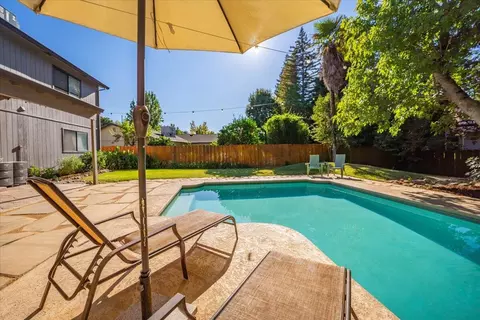 Exterior - 3036 Monte Bello Dr, Redding, CA 96001 photo 4 of 27