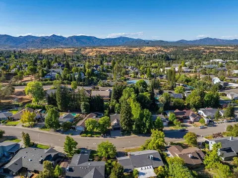 View/Area - 3036 Monte Bello Dr, Redding, CA 96001 photo 7 of 9