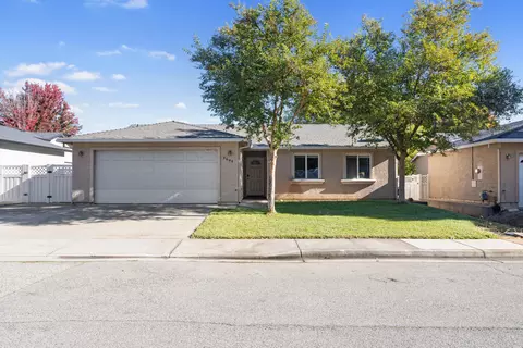 3699 Vinewood Dr, Anderson, CA 96007