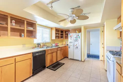 Kitchen - 8818 Valley View Rd, Redding, CA 96001 photo 1 of 3