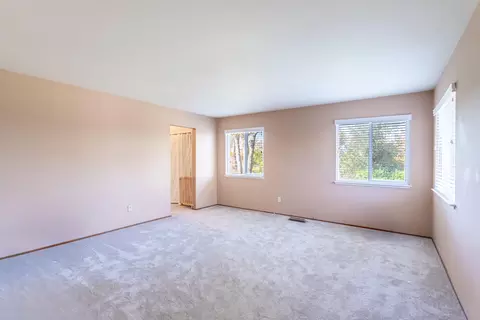 Living - 8818 Valley View Rd, Redding, CA 96001 photo 3 of 3