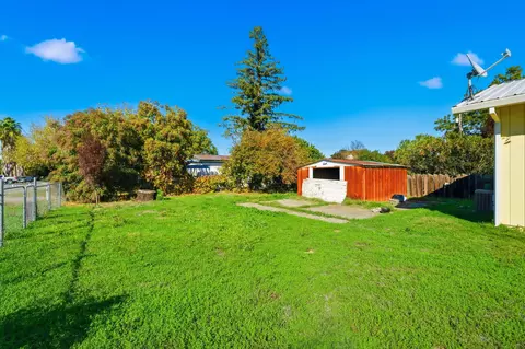 Exterior - 102 Ventura Ave, Gerber, CA 96035 photo 2 of 4