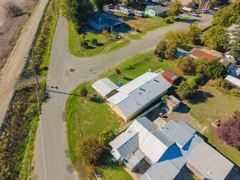 View/Area - 102 Ventura Ave, Gerber, CA 96035 photo 4 of 7