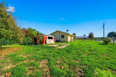Exterior - 102 Ventura Ave, Gerber, CA 96035 photo 1 of 4