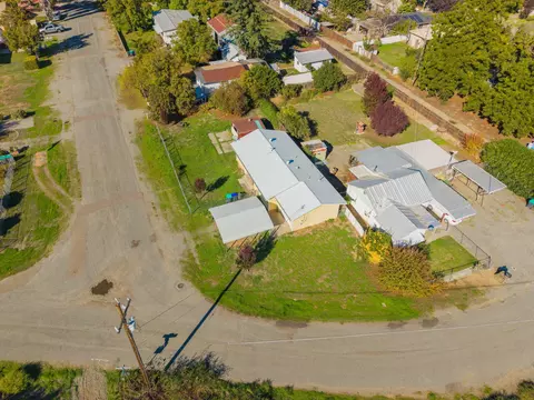 View/Area - 102 Ventura Ave, Gerber, CA 96035 photo 3 of 7